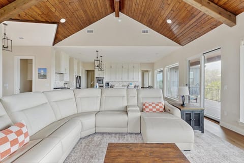 Sunset Hideaway House in Point Venture