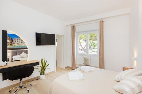 Vatican Luxury Flat 3 Suites with Kitchen Apartment in Rome