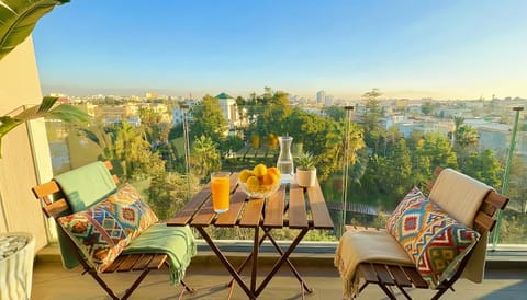 Balcony/Terrace, City view