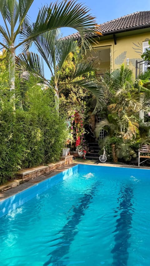 Property building, Garden, Garden view, Pool view, Swimming pool