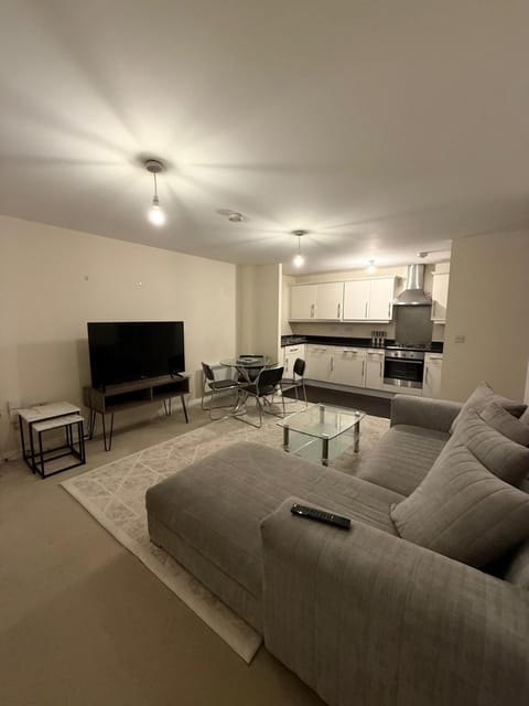 Check inn 247 Apartment in Bradford