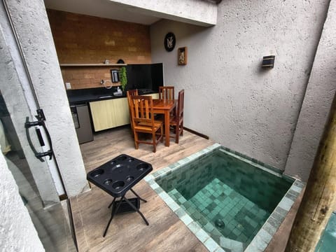 BBQ facilities, Dining area, Swimming pool, minibar