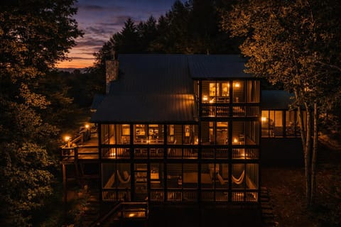 Property building, Night