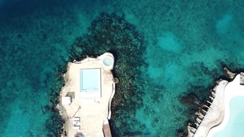 Beach, Swimming pool