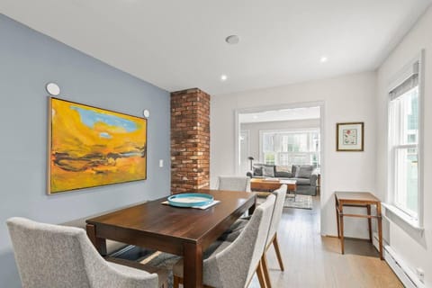 Dog-Friendly West End Home + Parking - Sleeps 6 House in Provincetown