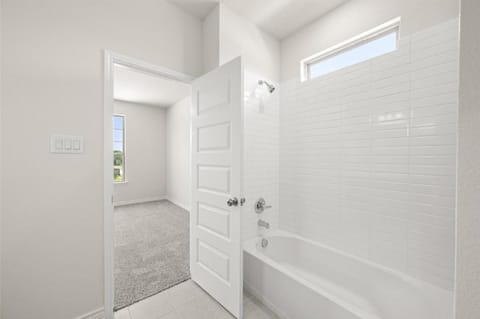 Luxury 6 Bedroom Home House in Lake Lewisville