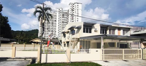 Property building, Day