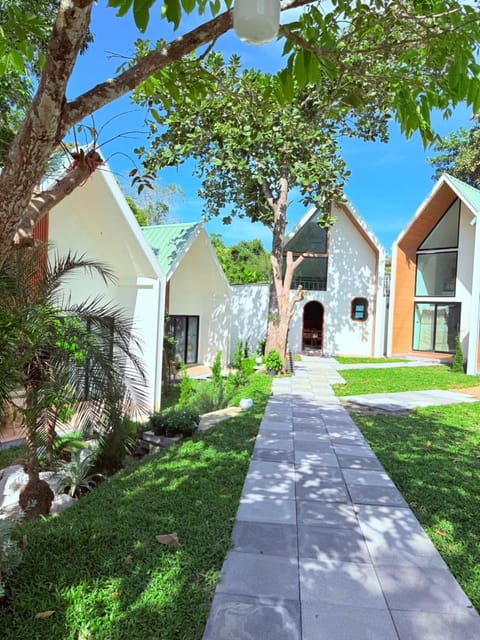 Property building, Garden view