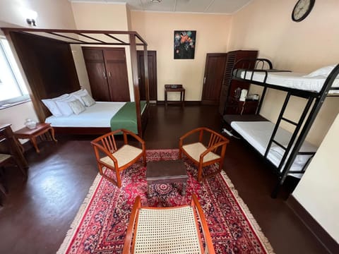 Bed, Photo of the whole room, Seating area, Bedroom