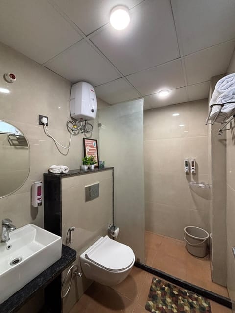 Shower, Toilet, Bathroom