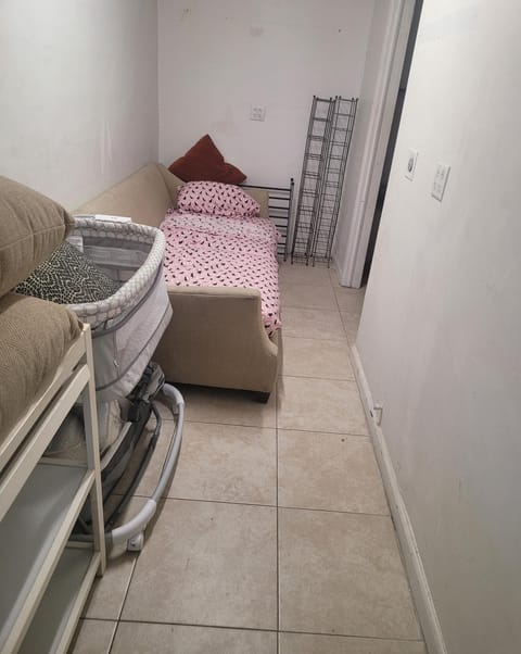 Vacation House Pool Near Beach Downtown Party House in Lake Worth