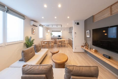 TV and multimedia, Living room, Dining area
