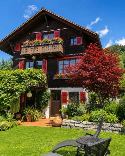 Property building, Patio, Day, Garden, Garden view