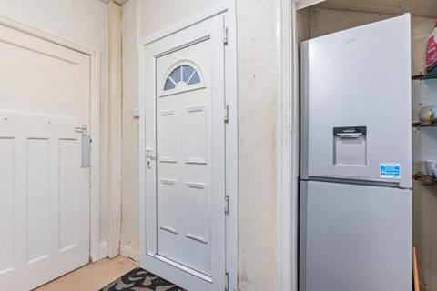 Kitchen or kitchenette, kitchen, kitchen