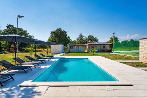 Summer, Swimming pool, sunbed