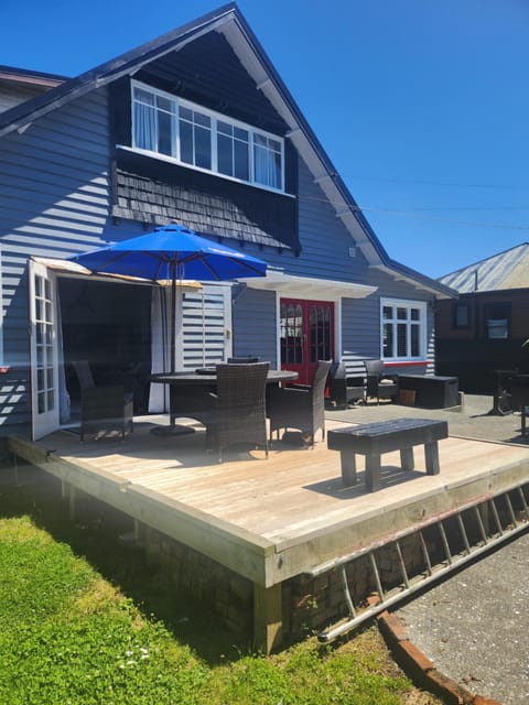 Property building, Patio, Dining area, Garden view