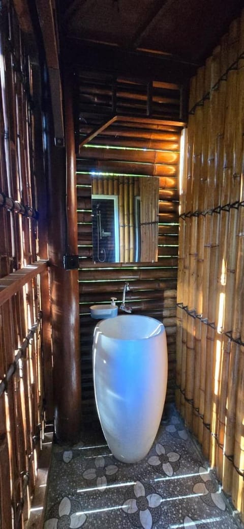 Jungle Lodge Medewi Bali Hostel in Pekutatan