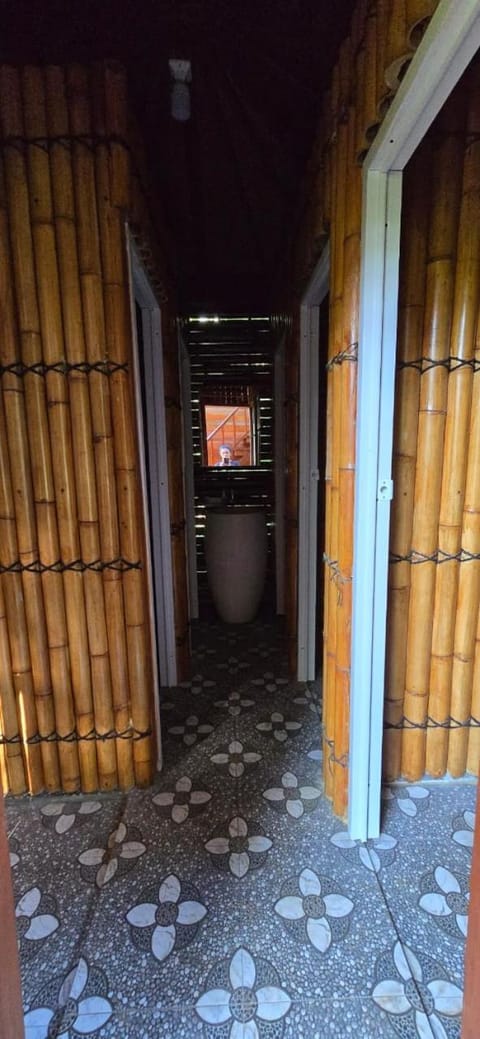 Jungle Lodge Medewi Bali Hostel in Pekutatan