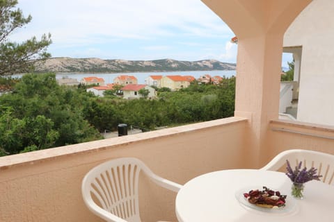Balcony/Terrace, Balcony/Terrace, Decorative detail, Seating area, Sea view