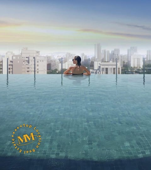 City view, Pool view, Swimming pool