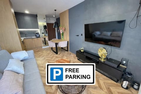 TV and multimedia, Living room, Dining area