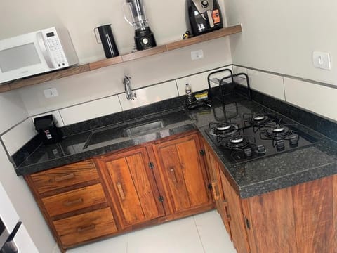 Coffee/tea facilities, microwave, stove, kitchen