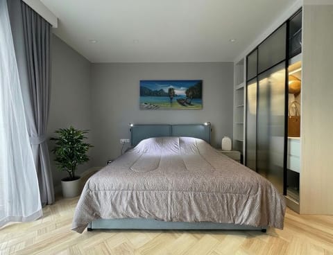 Bed, Photo of the whole room, Bedroom, wardrobe