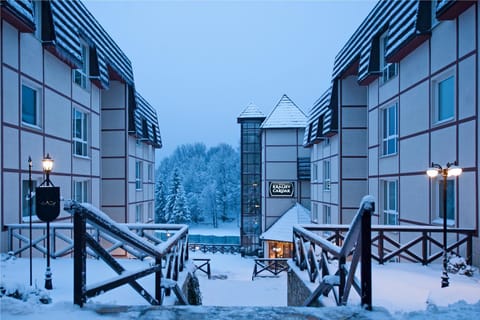 Property building, Winter