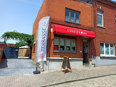 Property building, Street view