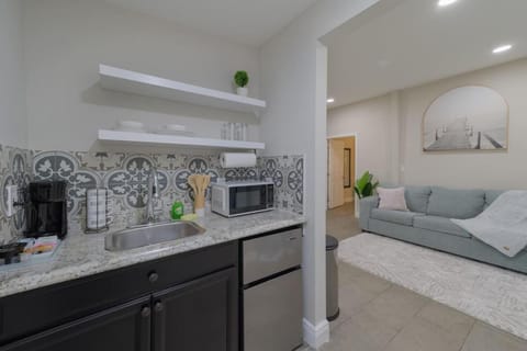 Comfortable 1 bedroom home House in Azalea Park