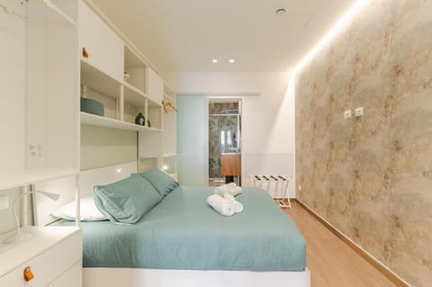 Bed, Photo of the whole room, Bedroom, towels, wardrobe