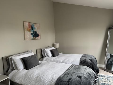 Beyond The Waters Edge Chalet Chalet in County Mayo