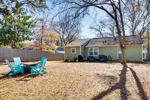 Fenced Backyard! West ATL Home Near World Cup Play House in Atlanta