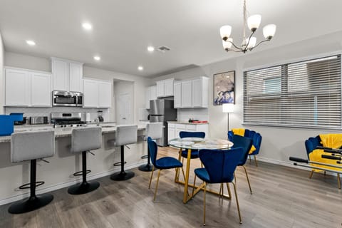 Single-Level Crew Stay 3BR Near Aubrey Projects House in Little Elm