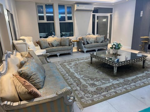 Huge luxury villa stay with private room Bed and Breakfast in Ajman