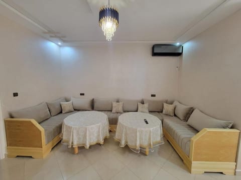 TV and multimedia, Living room, air conditioner