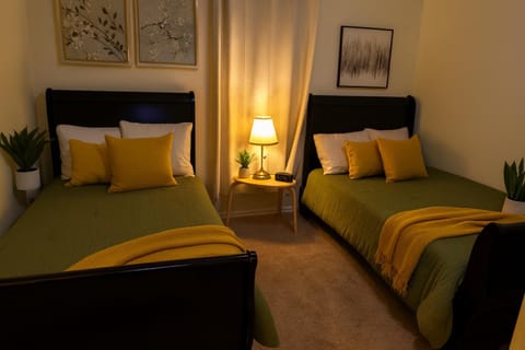 Spacious homequiet neighborhood nr downtown House in Carrollton