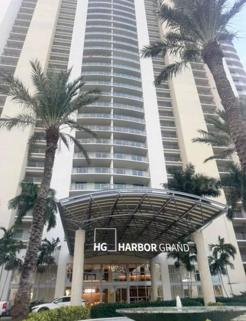 Harbor View Elite-Luxury Apartment-Amazing Views Apartment in North Fort Myers