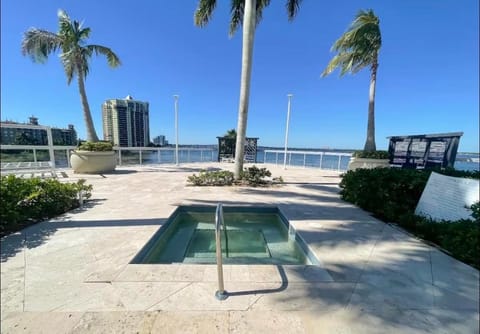 Harbor View Elite-Luxury Apartment-Amazing Views Apartment in North Fort Myers