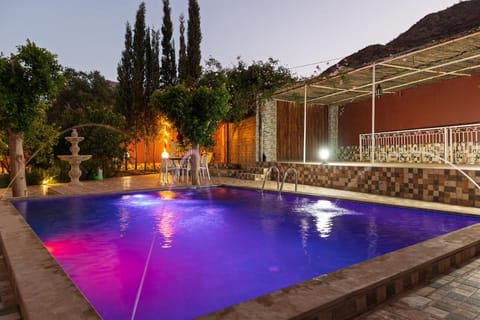 Garden, Swimming pool
