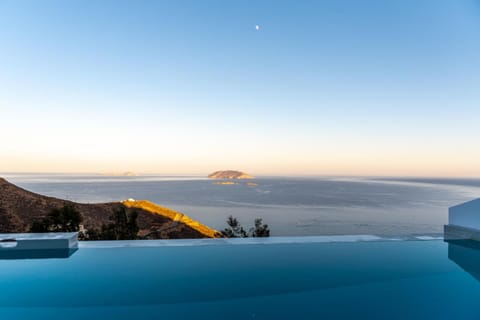 Day, Natural landscape, Pool view, Sea view, Swimming pool
