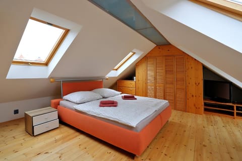 Bed, Photo of the whole room, Bedroom, towels, wardrobe