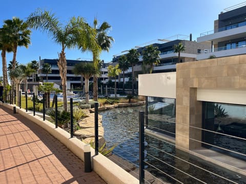 Property building, Garden, Fitness centre/facilities, Fitness centre/facilities