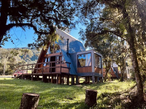 Property building, Day, Natural landscape, Garden view