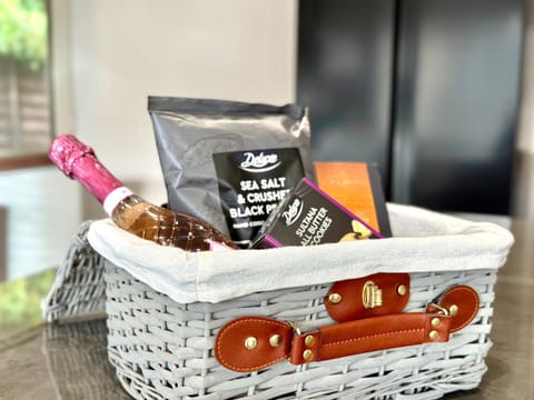 Winter Getaway - Luxury Bungalow w Games Room House in Ferndown