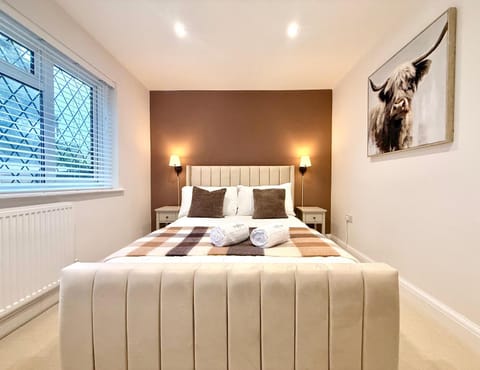 Winter Getaway - Luxury Bungalow w Games Room House in Ferndown