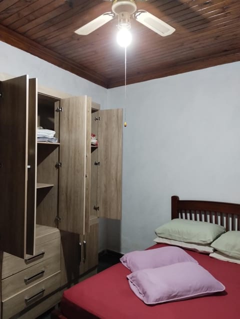 Bed, Photo of the whole room, wardrobe