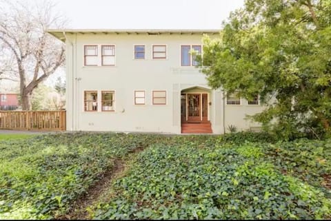 2 - Berkeley Private 1 Bedroom Apartment with Laundry Apartment in Berkeley