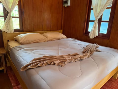 Ja Mia's Bungalow at Pasai Beach Nature lodge in Krabi Changwat