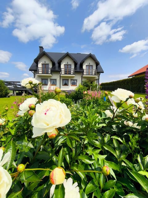 Property building, Natural landscape, Garden